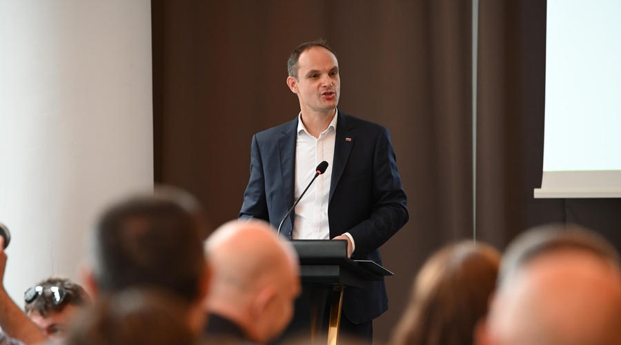 Anže Logar predstavil novi projekt: ste že videli, kdo ga je podprl? (FOTO) (foto: Žiga Živulovič jr./Bobo)