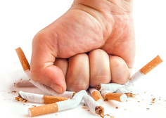Nad kadilce z vse strožjimi predpisi: opozorilo 'kajenje ubija' kmalu na čisto vsaki cigareti