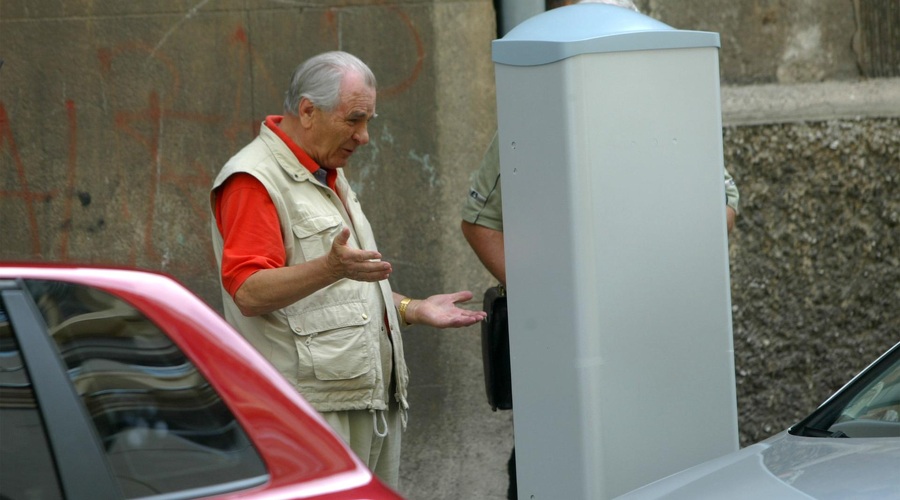 Zdaj je uradno: parkirnine bomo plačevali v Ljubljani tudi ob nedeljah (foto: Srdjan Zivulovic/Bobo)