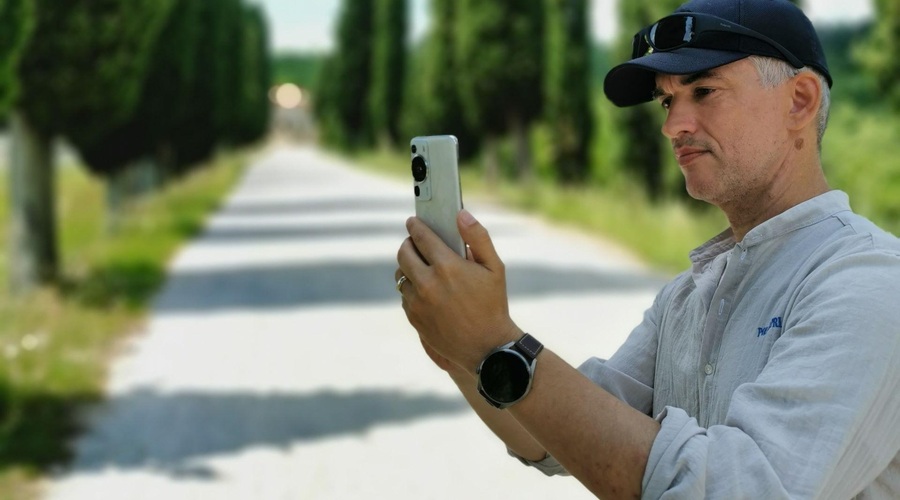 Gregor Pavlin nas s Huawei P60 Pro uči mobilne fotografije (foto: Gregor Pavlin s Huawei P60 Pro)