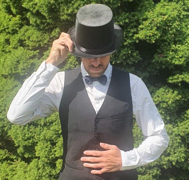 Mister Riddle Ekskluzivno: slovenski predstavnik na evropskem tekmovanju v seksu ...