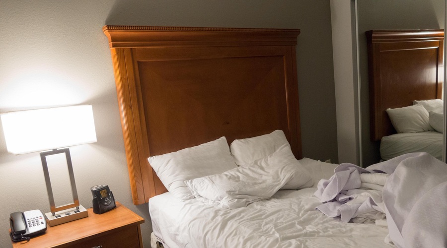 Resnica o prostituciji v Ljubljani: razvrat praktično povsod, po kozolcih, hlevih, parkih, na železniški postaji, v gostilnah in hotelih (foto: Profimedia)