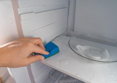 Ste že poizkusili? S preprostim trikom boste hladilnik odmrznili v 10 minutah