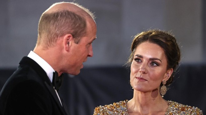 Tegoba, ki pesti princa Williama vsakič, ko ga fotografirajo s Kate Middleton (foto: Profimedia)