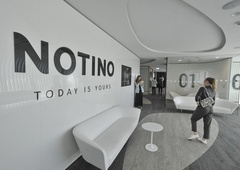 Spletni trgovec s kozmetiko svoje slovenske kupce vleče za nos? To odgovarjajo