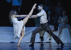 Kultna uspešnica, ki jo igrajo skoraj 20 let, prihaja k nam