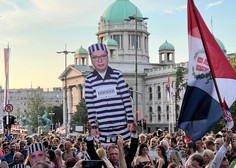 Protesti v Beogradu: "Če ne bodo izpolnili naših zahtev, bomo začeli z novimi akcijami. Poti nazaj ni!" (FOTO in VIDEO)