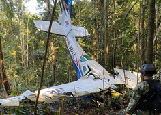 Neverjetna zgodba: štirje otroci preživeli letalsko nesrečo in 40 dni sami tavali po džungli (med njimi dojenček)