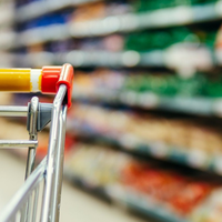 Iz slovenskih trgovin odpoklicali živilski izdelek, ki ne manjka na nobenem pikniku