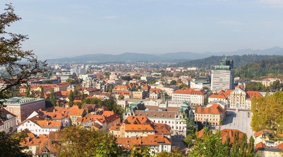 Večna dilema: kateri slovenski kraji so najboljši za mlade družine? (foto: Profimedia)