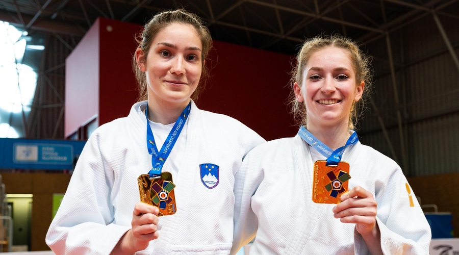 Slovenski judo slavi nov uspeh: Živa Vilfan in Tina Jaklič osvojili naslov mladinskih evropskih prvakinj (foto: Rok Rakun/JZS)
