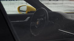 Domen Prevc najraje sede za volan te mrcine, lastil pa si je tudi neverjetnega starodobnika