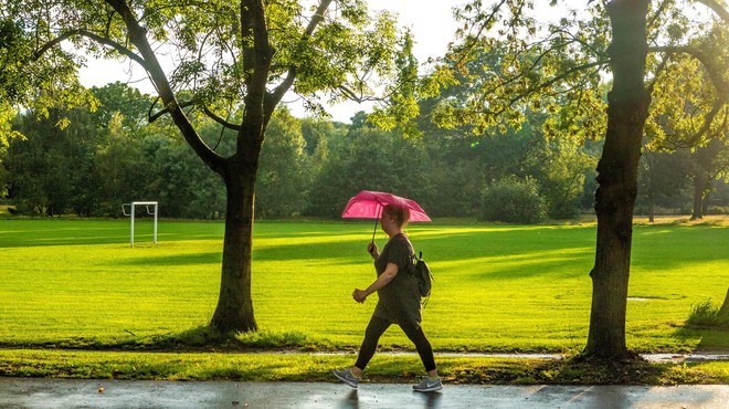 Bo v naslednjih dneh preglavice povzročal dež – ali se bo končno začelo 'pravo' poletje? (foto: Profimedia)