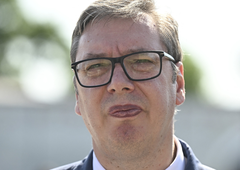 Vprašanje slovenskega novinarja močno vznejevoljilo Aleksandra Vučića (v bran mu je stopila Pirc Musarjeva)