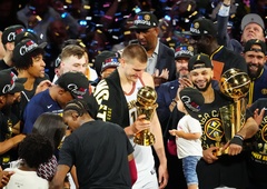 VIDEO: Srbski košarkarski zvezdnik ob zmagi: "Samo da preverim, če mi je Đoković čestital ... " (Odziv, ki ga morate videti)