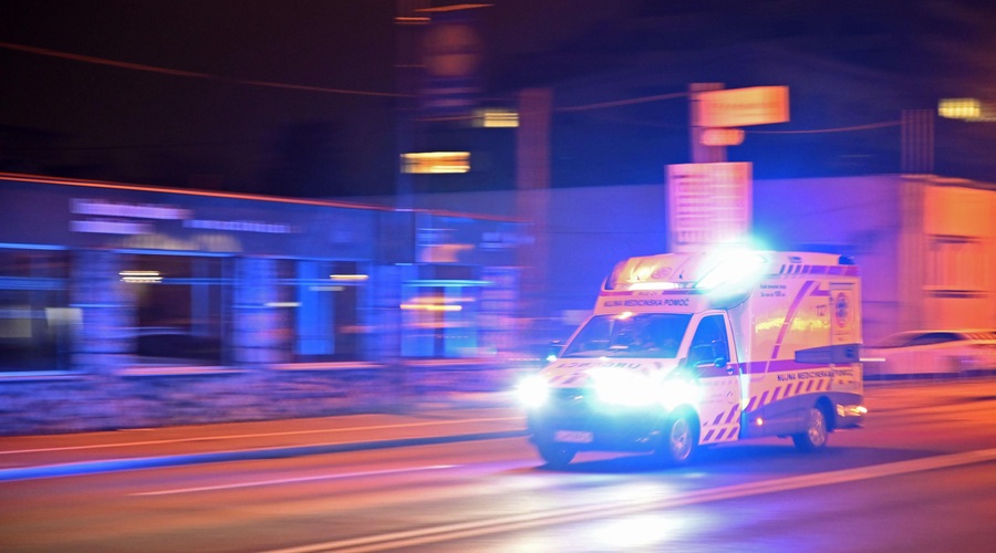 V okolici Črnomlja odjeknili streli: moškemu iz noge odstranili naboj (foto: Bobo)