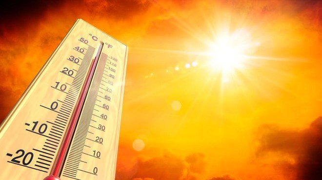 Čakajo nas peklenske temperature, NIJZ že izdal opozorila: Pazite na pregretje telesa! (foto: Shutterstock)
