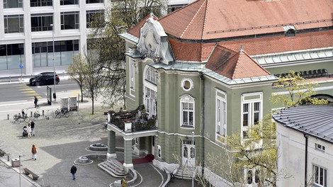 Prenova ljubljanske Drame se zdi vse bolj oddaljena: težavam ni videti konca