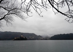 Bo lepo vreme vztrajalo ali bomo kmalu spet potrebovali dežnike?