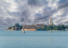 Zlovešči otok, ki je le streljaj od slovenske meje