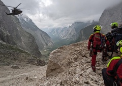Reševalci so na 1800 metrih iskali Francoza, pomagal je tudi helikopter