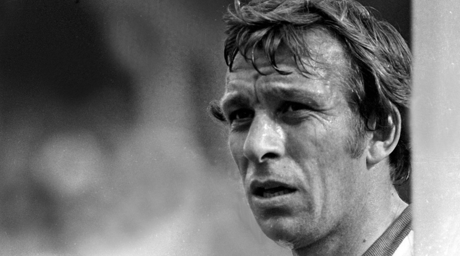Umrl legendarni nekdanji nogometaš (v svoji blesteči karieri je dvignil tudi pokal svetovnih prvakov) (foto: Profimedia)