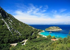 FOTO: Hrvaško plažo primerjajo s Karibi (raj na Zemlji, ki ga domačini skrbno skrivajo)