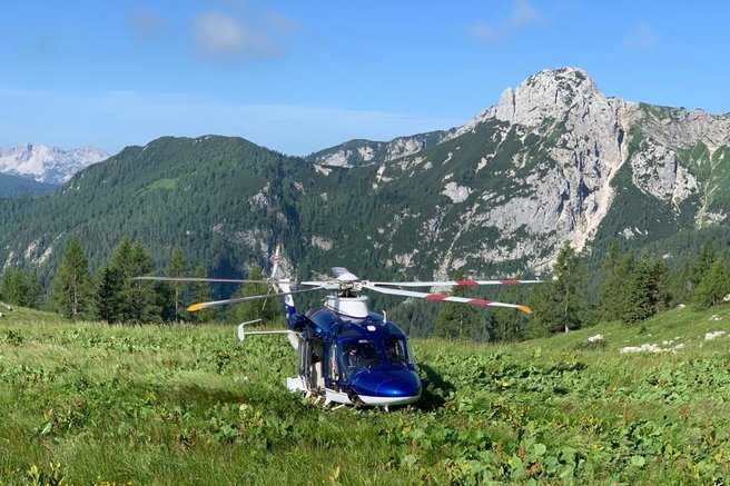Filmska akcija na Bledu. Osumljenca iskali tudi s helikopterjem