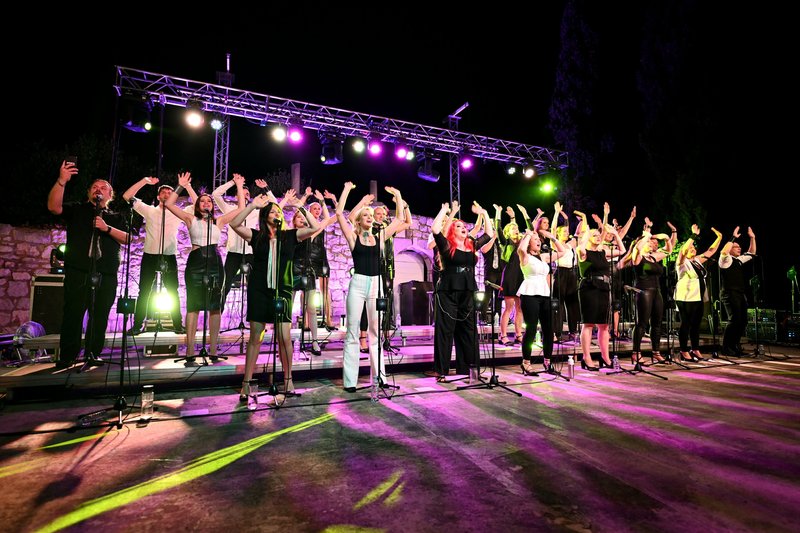 Perpetuum Jazzile so letos prvič peli v Dalmaciji.