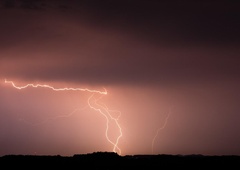 Hudo bo! Prižgali so rdeči alarm in poslali posebno opozorilo vsem, ki kampirajo (hitro na varno)