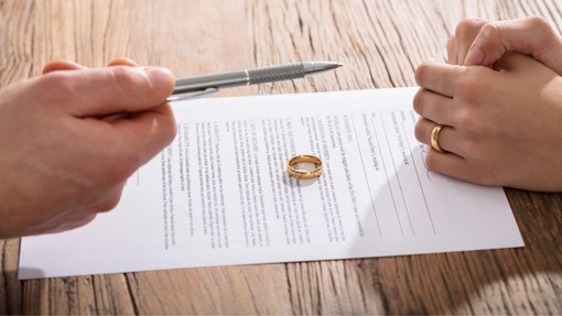 Odvetniki za ločitve razkrivajo, kaj nikoli ne počnejo v svojem zakonu