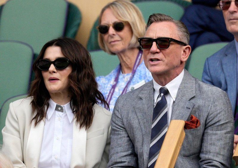 Filmski tajni agent 007 in njegova žena, igralka Rachel Weisz.