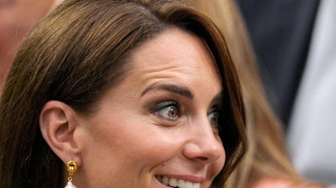 Bila je popolna! Kate Middleton v barvi, ki jo je oboževala tudi kraljica (FOTO) (foto: Profimedia)