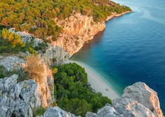 Sanjska plaža na Hrvaškem, ki obljublja mir in tišino