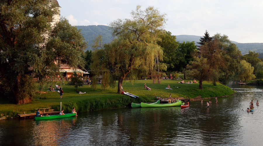 Kam skočiti, ko je vroče: preverite 9 najbolj priljubljenih kopališč po Sloveniji (FOTO) (foto: Nik Rovan/Bobo)