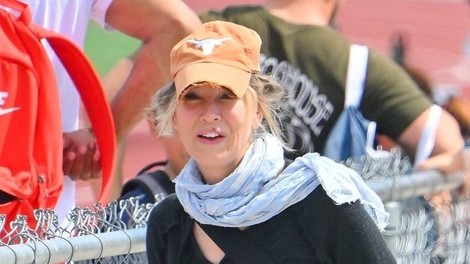 Ljubezen pri petdesetih: ameriška zvezdnica zaročena, priprave na poroko so že v teku