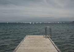 Tragedija v Izoli: iz morja potegnili truplo devetnajstletnega fanta