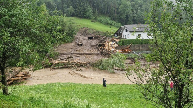 NIJZ vabi triletne otroke iz ene od slovenskih pokrajin na odvzem krvi: preverjali bodo, ali imajo v krvi svinec