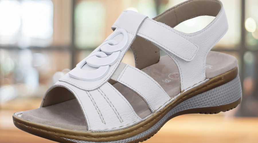 Z ara Shoes udobno in modno v poletje in na razprodaje! (foto: promocijska fotografija)
