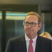 Padli hollywoodski zvezdnik se je izognil sojenju