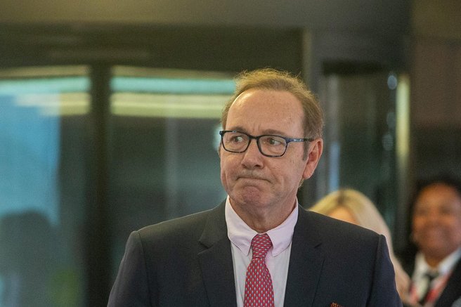 Padli hollywoodski zvezdnik se je izognil sojenju