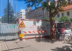 FOTO: Kaj se dogaja v središču prestolnice? Ljubljančane razganja od radovednosti