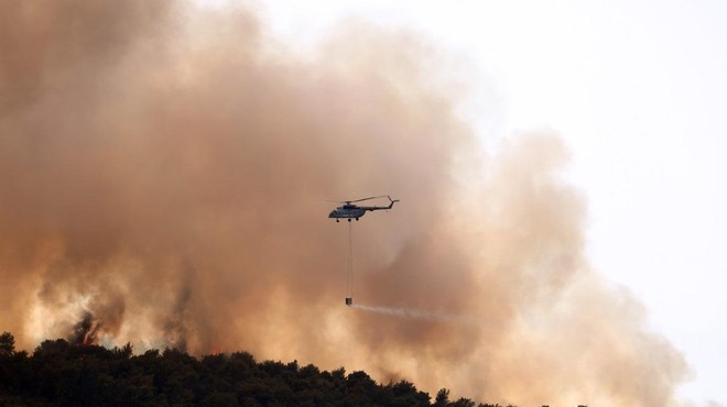 Hrvaški otok zajel grozljiv požar, dim je dosegel tudi Korčulo, kjer dopustuje veliko Slovencev (VIDEO) (foto: Profimedia)