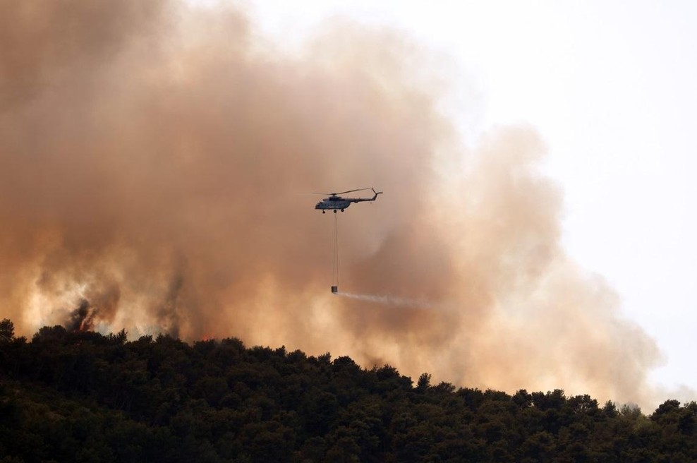 Hrvaški otok zajel grozljiv požar, dim je dosegel tudi Korčulo, kjer dopustuje veliko Slovencev (VIDEO) (foto: Profimedia)
