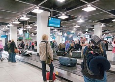 Srhljiva smrt na letališču: po izkrcanju s čezoceanskega poleta med čakanjem na prtljago obležal mrtev