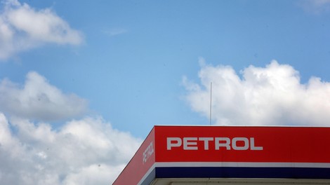 Petrol lani koval milijonske dobičke! Čisti dobiček povečali za skoraj petino