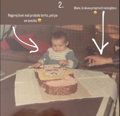 "Najprej bom malo poskusila torto, potem pa še svečko," je pripisala poleg in dodala, da ji to mama poskuša preprečiti. …