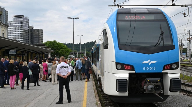 V Sloveniji znova ohromljen železniški promet: pripravite se na daljše zamude vlakov (foto: Žiga Živulović j.r./Bobo)