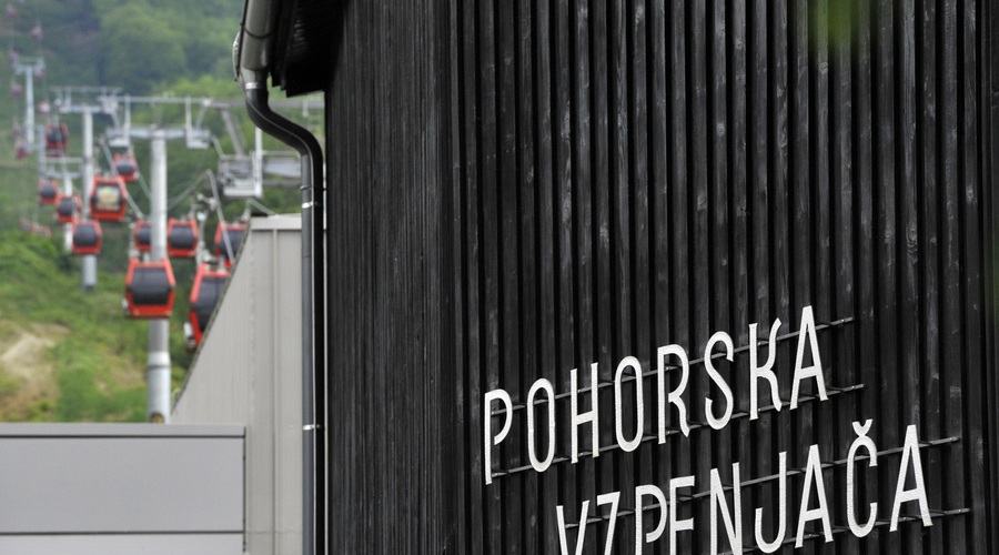 Pohorska vzpenjača bo v ponedeljek nehala obratovati: kaj se dogaja? (foto: Milos Vujinovic/Bobo)