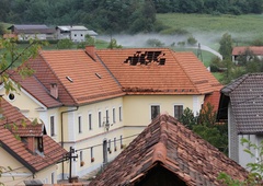 Nedeljska popoldanska neurja povzročala nevšečnosti po državi (poglejte, kje je bilo najhuje)